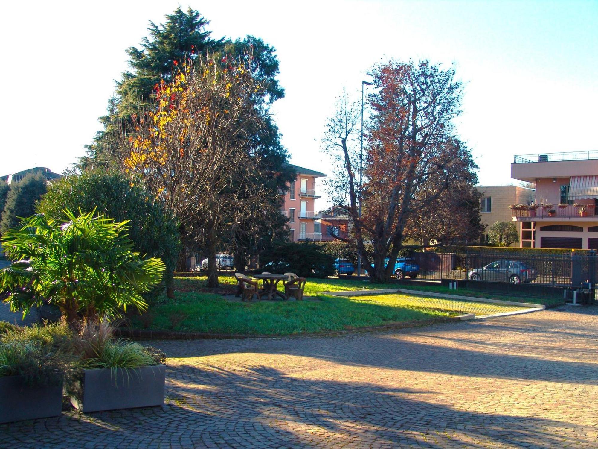 Modern Apartment Luci & Stelle Near Lake Como Nibionno Exterior photo